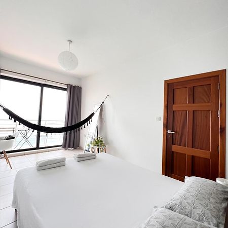 F8 1 Seaview Room, Living And Bathroom Shared , Stjulians Saint Julian's Eksteriør billede